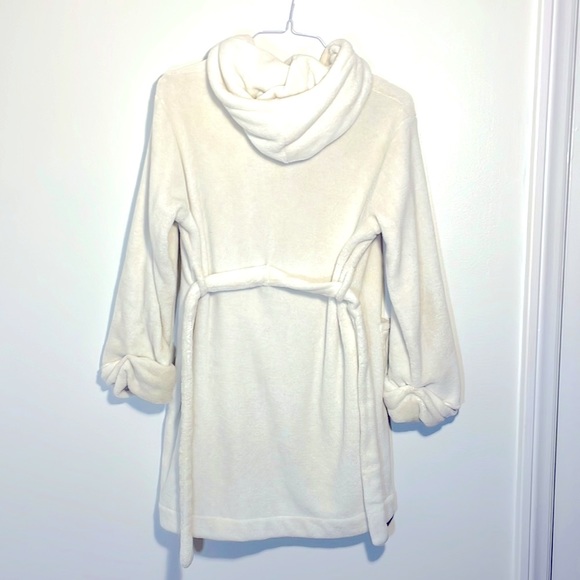 Gap Girls Fuzzy Robe - Picture 5 of 5